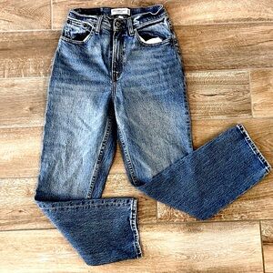 ABERCROMBIE & FITCH The 20s Straight Ultra High Rise Size 25